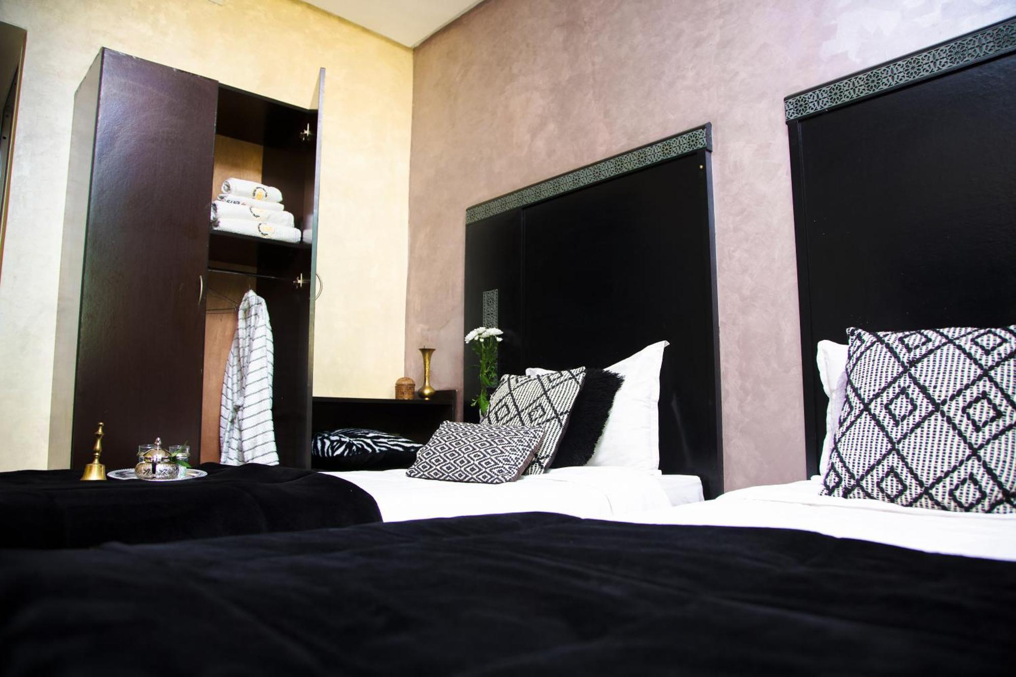 Hotel Vents Des Iles เอสเซาอิรา ภายนอก รูปภาพ